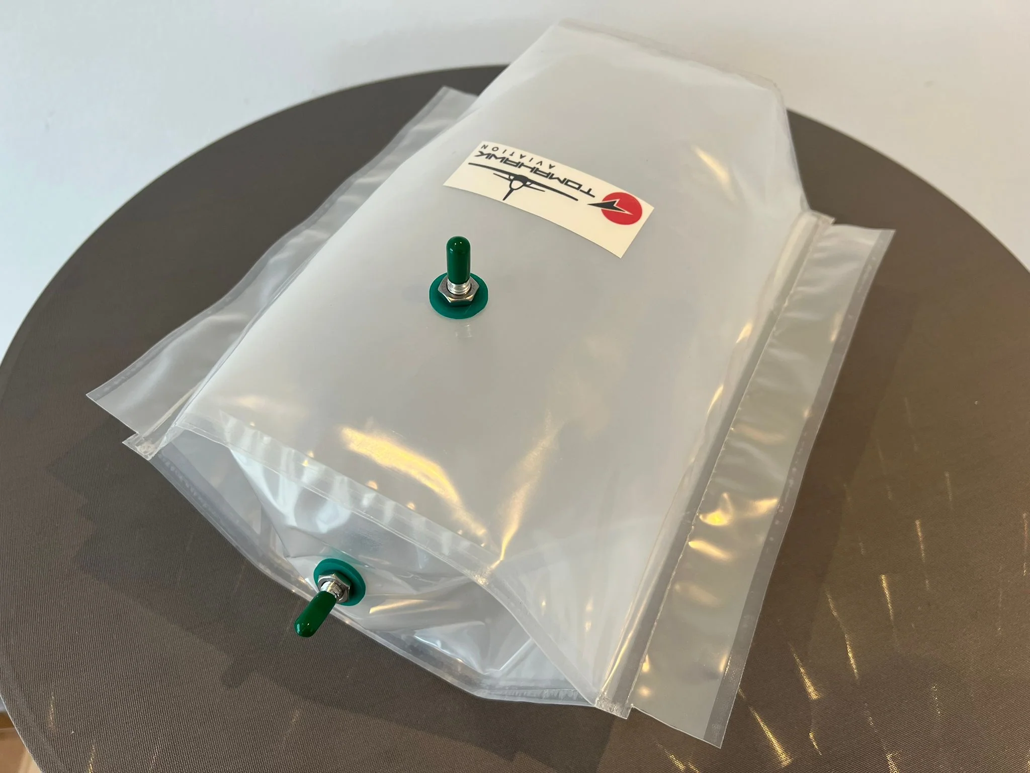 Bladder Tank V2 - 3L Fuel Bag 70068 from Tomahawk Aviation - Image 2