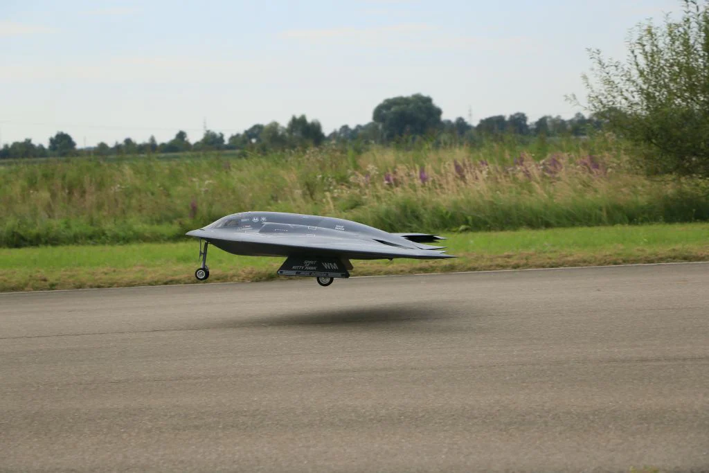 CARF B-2 Spirit 451000 - Image 13