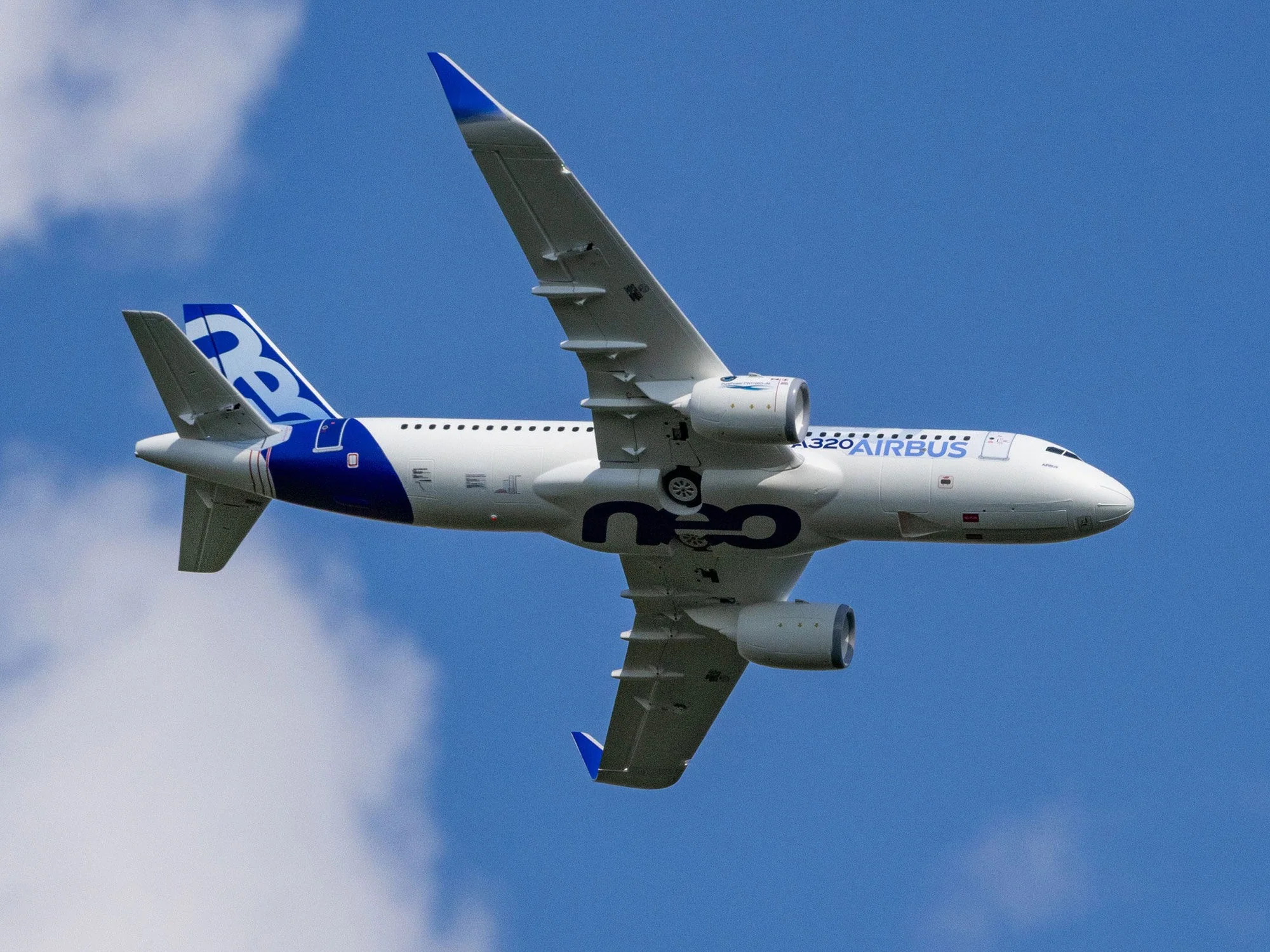 E-Flite Airbus A320neo Twin 64mm EDF BNF Basic w/AS3X+ SAFE EFL-1493 - Image 19