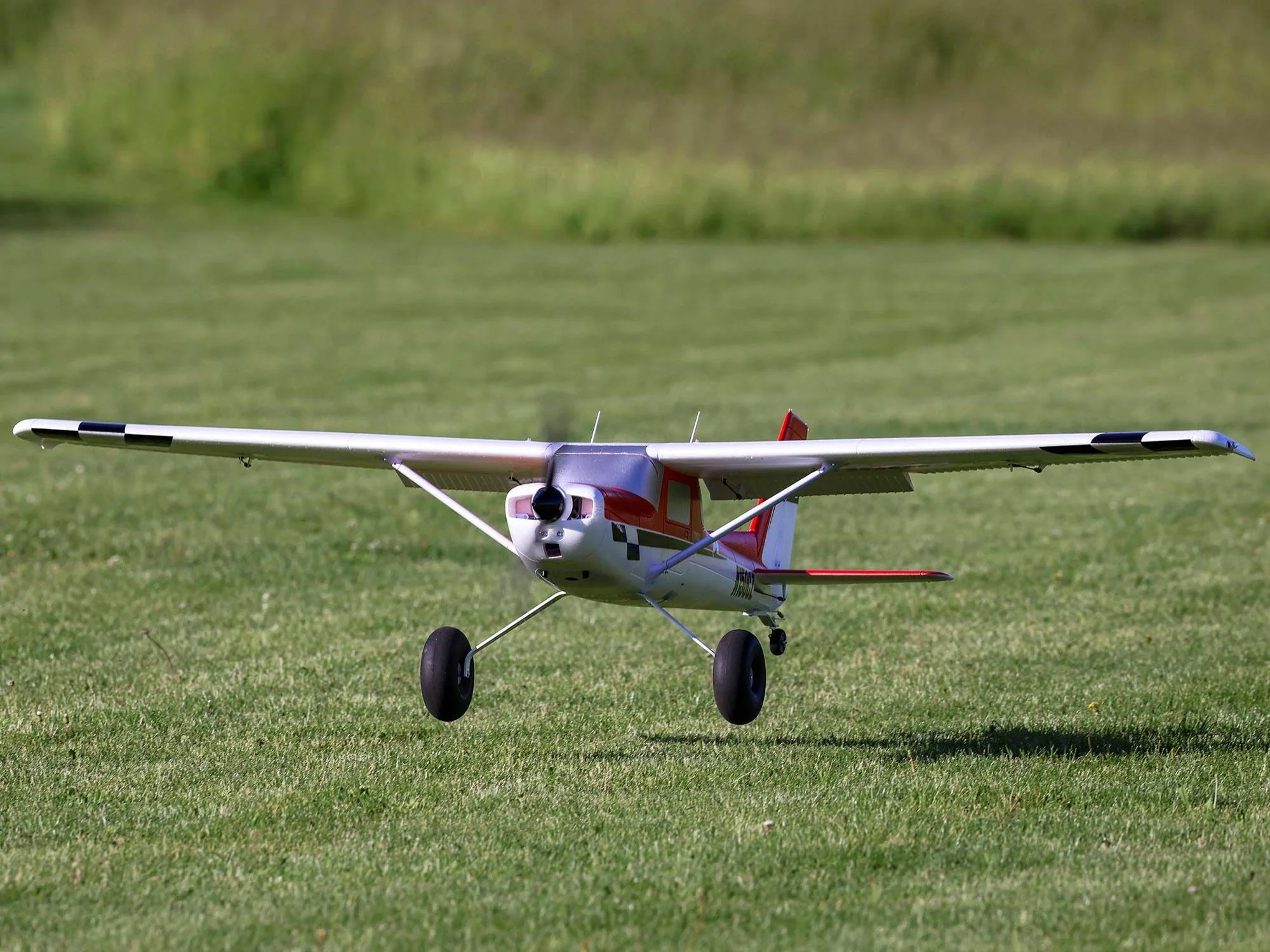 E-Flite Carbon-Z Cessna 150T 2.1m BNF Basic EFL12750 - Image 5