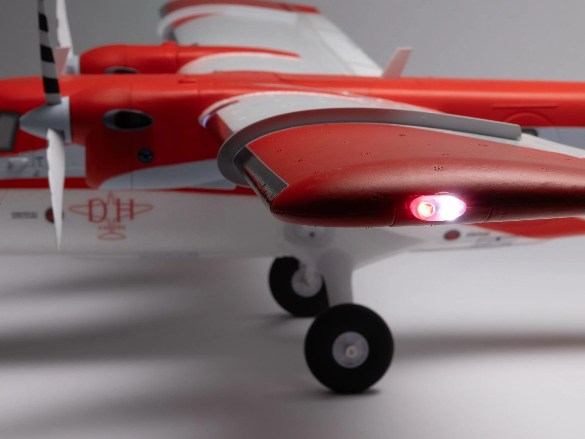 E-Flite DHC-6 Twin Otter 1.4m PNP EFL32075 - Image 17