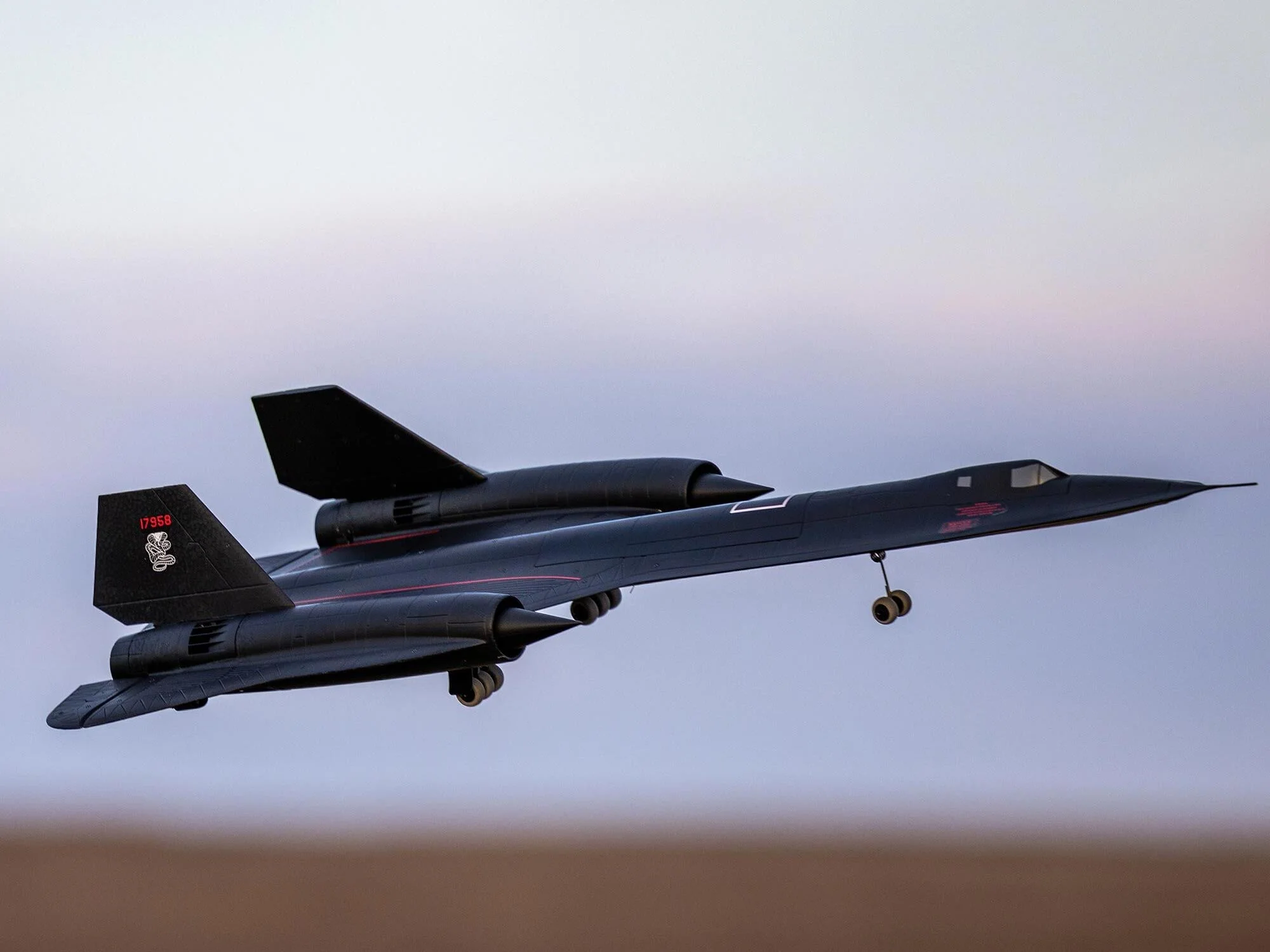 E-Flite SR-71 Blackbird Twin 40mm EDF BNF Basic with AS3X and SAFE - Image 20