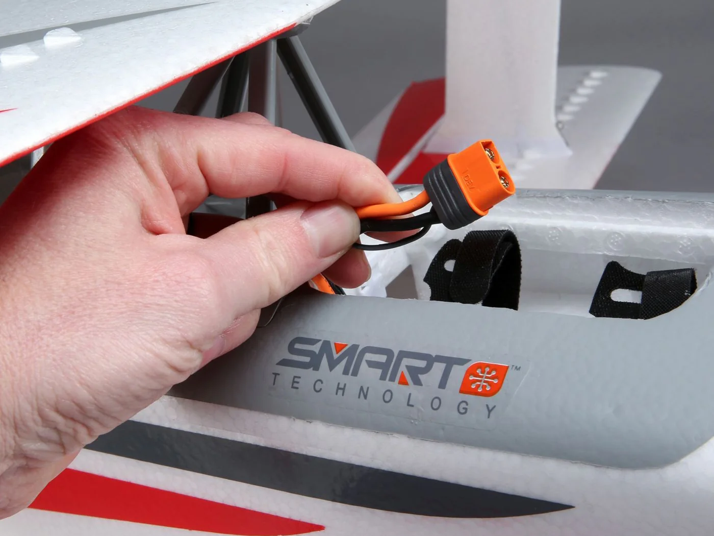 E-Flite Ultimate 3D 950mm Smart BNF Basic with AS3X & SAFE EFL16550 Stock Take Clearance - Image 5