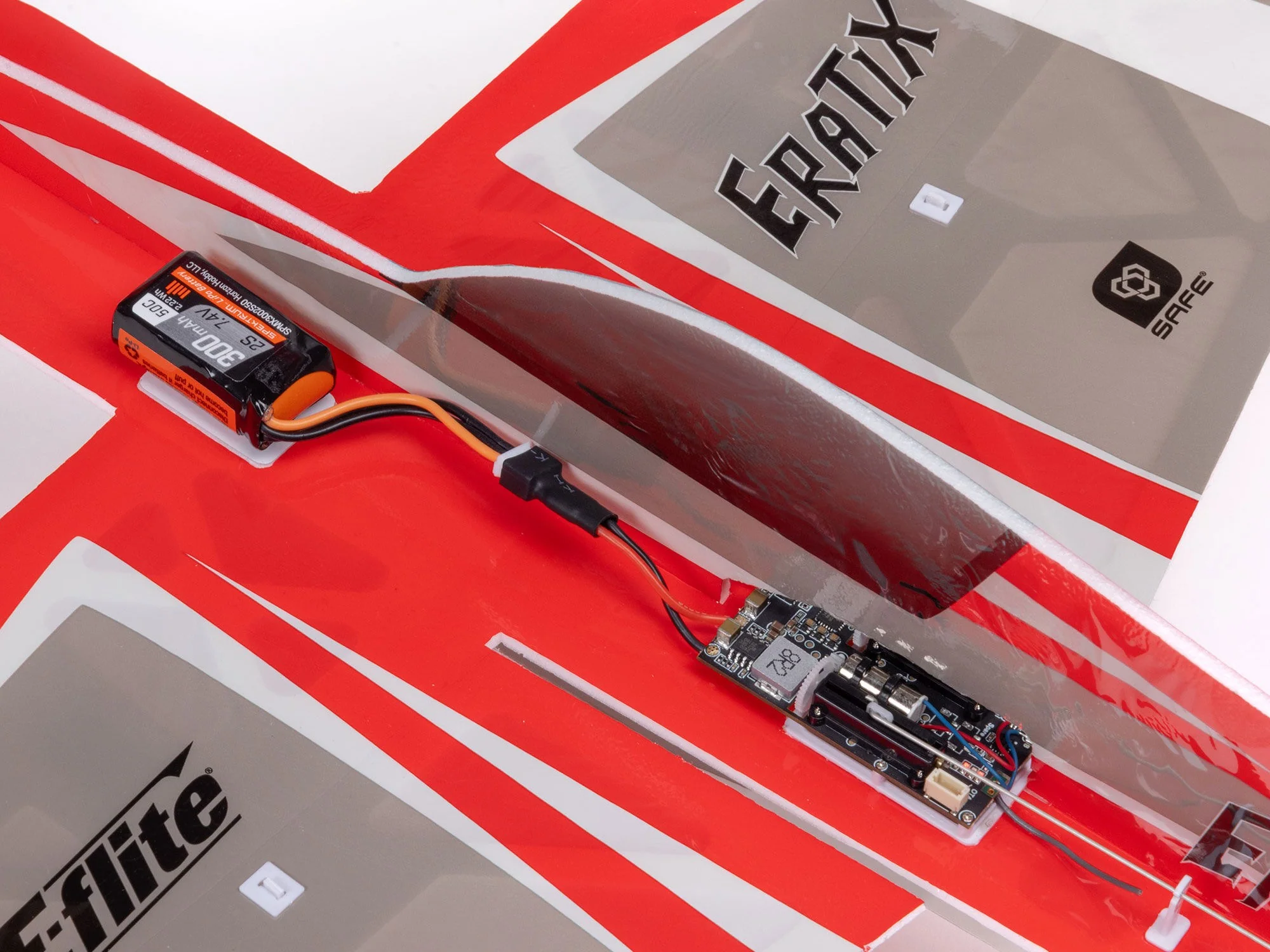 E-Flite UMX Eratix 3D FF 450mm BNF Basic with AS3X and SAFE Select EFLU02050 - Image 17