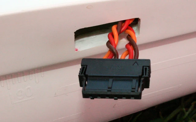 EMCOTEC Wing Connector Fuselage Cable with JR Sockets, 40cm (15.75in) EWC6 A85097 - Image 4