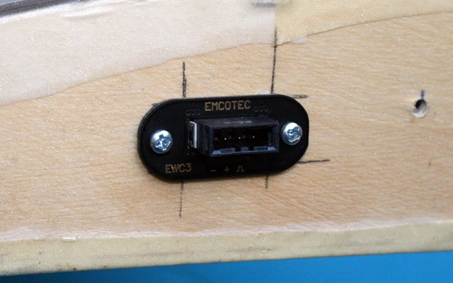 EMCOTEC Wing Connector Plug EWC3 A85091 - Image 4