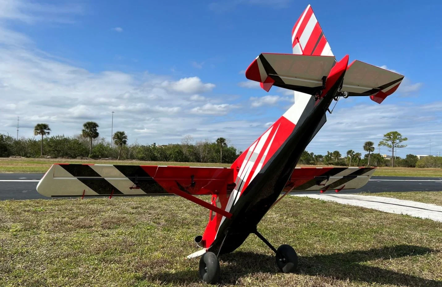 Extreme Flight 100" (40cc) Turbo Bushmaster - Red / Black Scheme L431R - Image 7