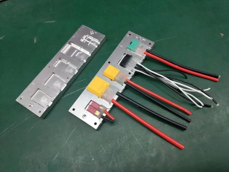 Extron Plug Mould Set X3299 - Image 5