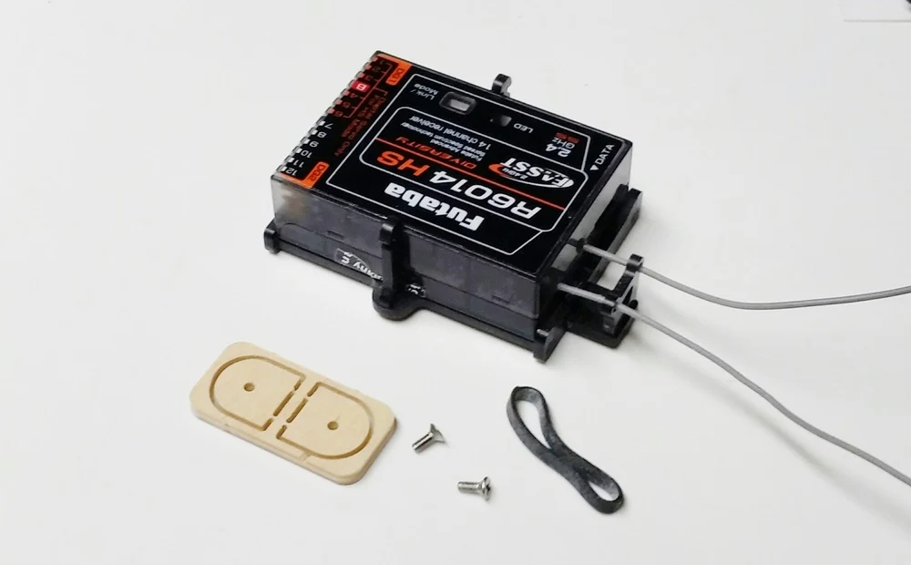 Futaba-R6014FS / 6014HS Click Holder from STV-Tech 013-01 - Image 4