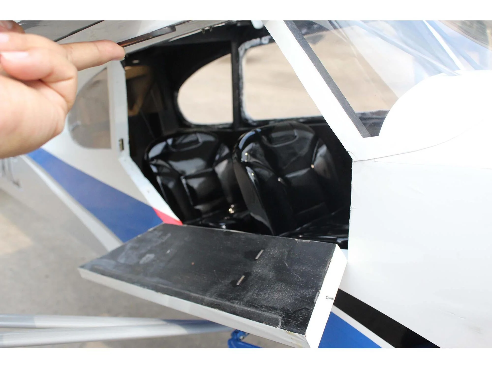 Hangar 9 CubCrafters XCub 60cc ARF HAN5260B - Image 13