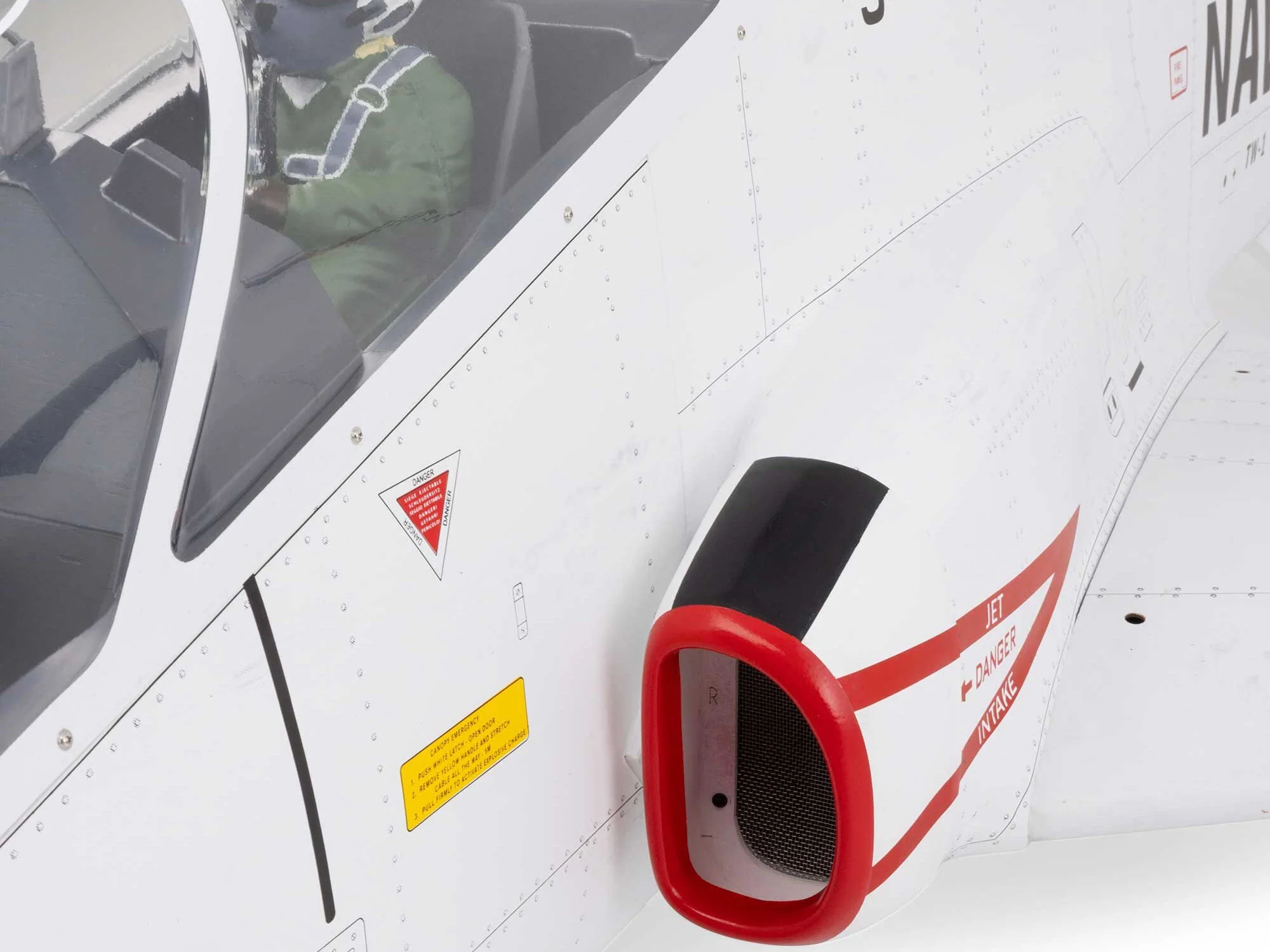 Hangar 9 Hawk/T-45 140-160N Turbine Jet ARF HAN13750 - Image 6