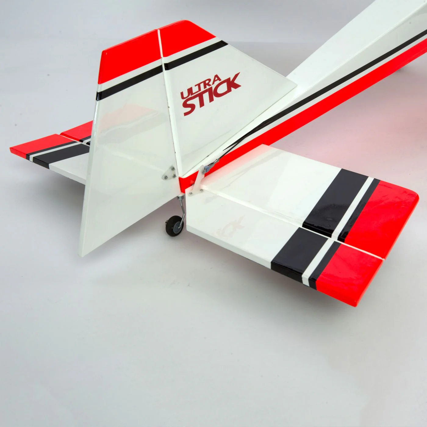 Hangar 9 Ultra Stick 10cc 1524mm ARF HAN2345 - Image 4