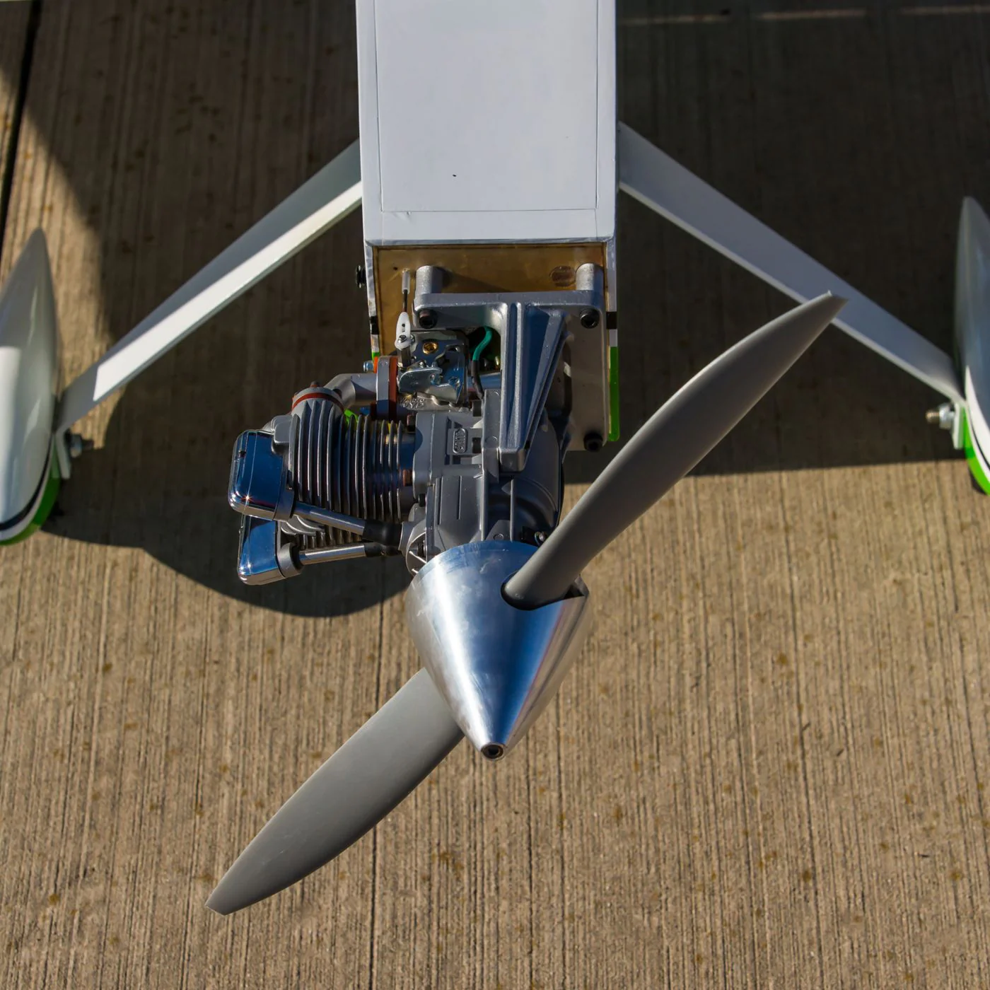 Hangar 9 Ultra Stick 30cc ARF HAN2365 - Image 14