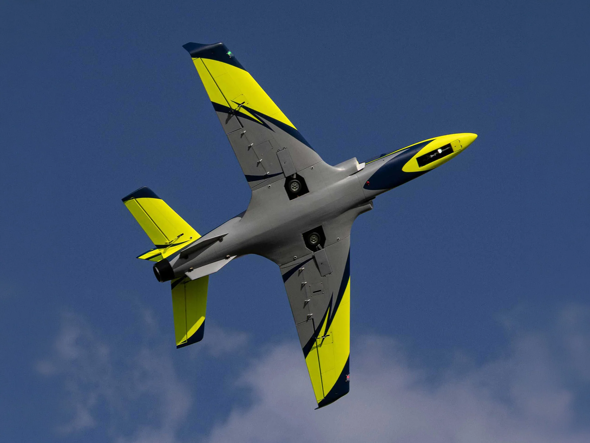 Hangar 9 Viper 100N Turbine Jet ARF HAN-3625ARF - Image 31