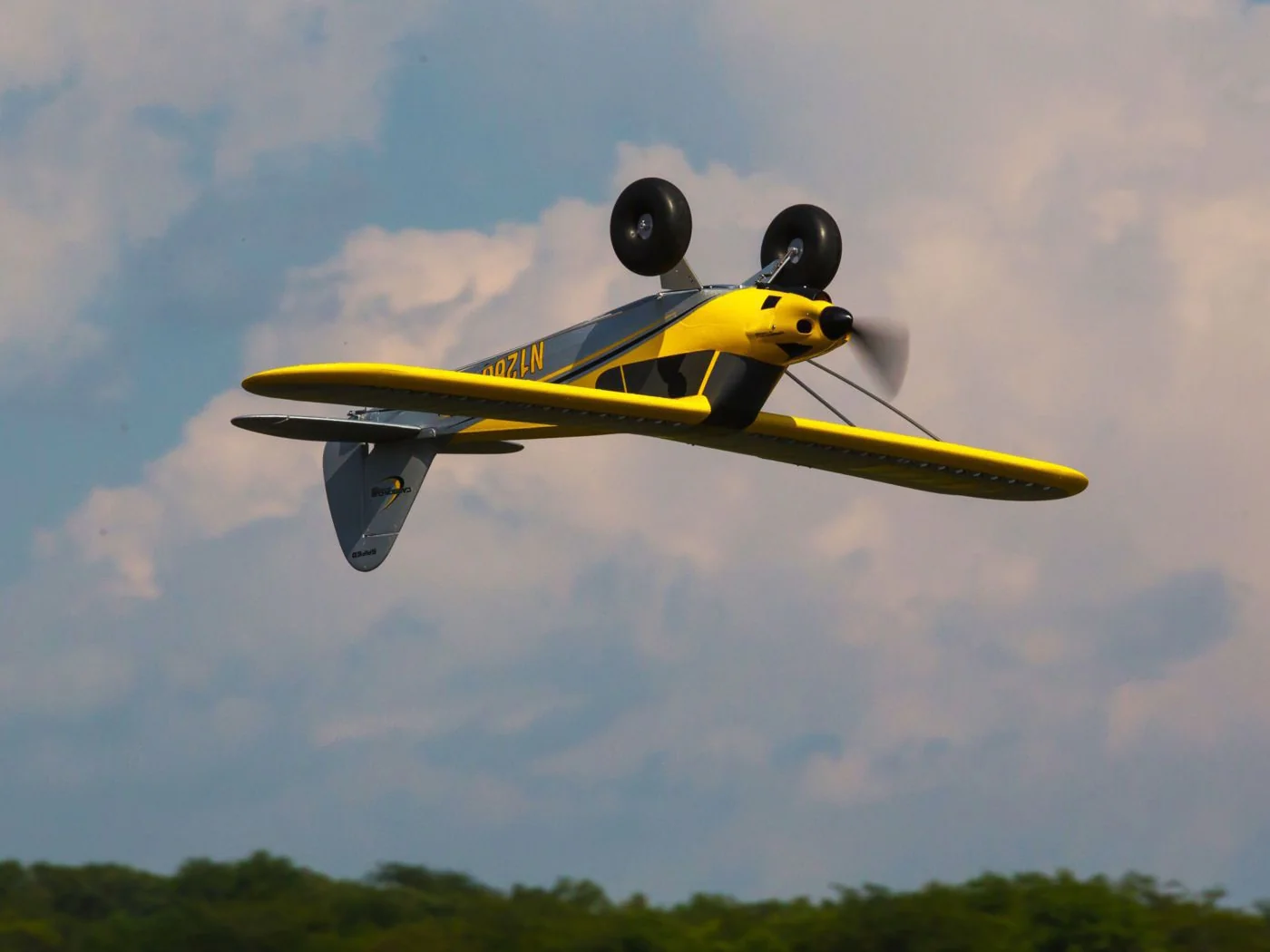 HobbyZone Carbon Cub S2 1.3m BNF With SAFE HBZ32500 - Image 8