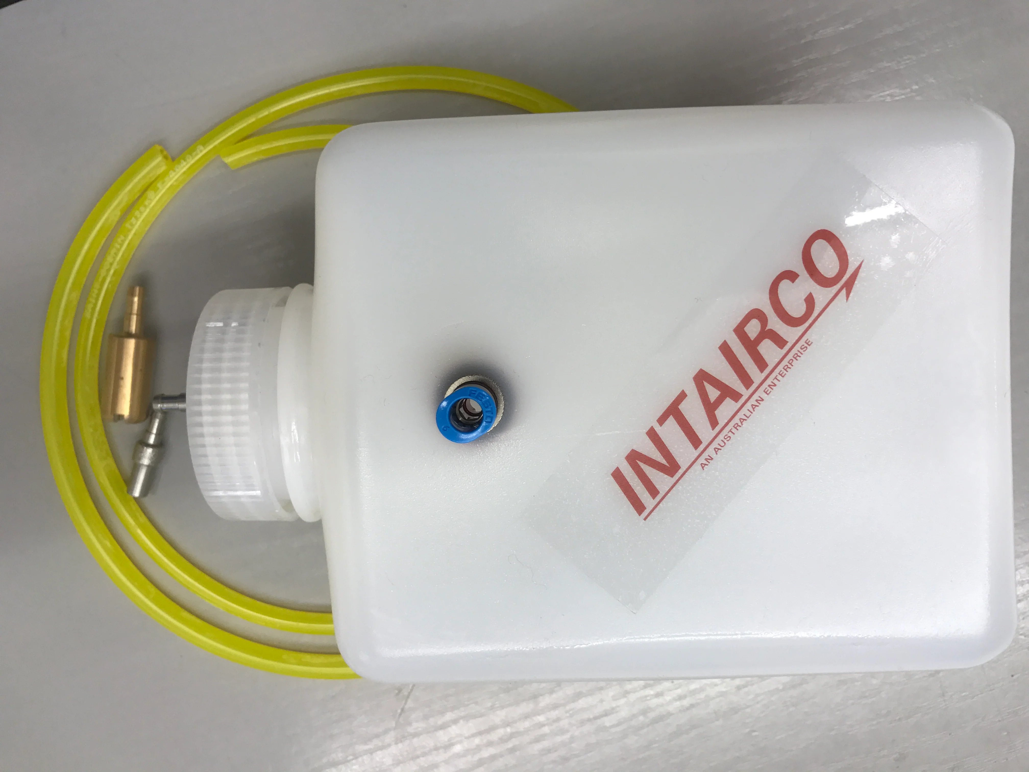 Intairco Overflow / Start / Taxi Tank 1 Litre (32oz) with 6mm Fuel Probe IAC-210 - Image 3