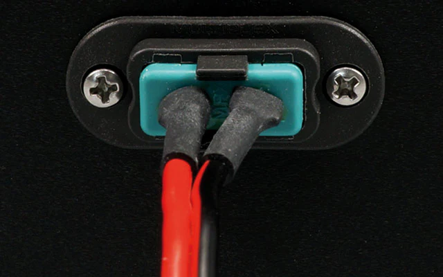 MPX housing with safety clips 5 pieces A85019 from Emcotec - Image 4