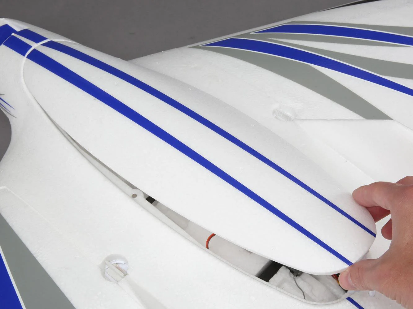 Opterra 2m Wing BNF Basic with AS3X and SAFE Select from E-Flight EFL111500 - Image 17