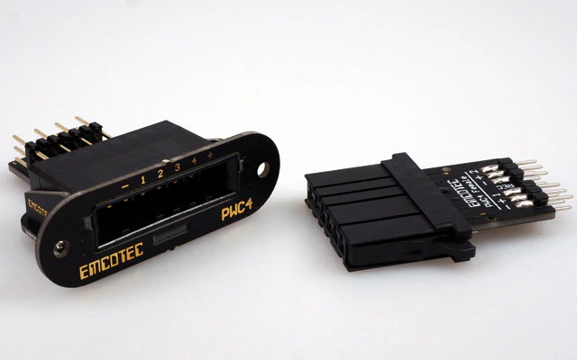 PWC4 PowerWingConnector Wing Connector Kit for 4 Servos from Emcotec A85255