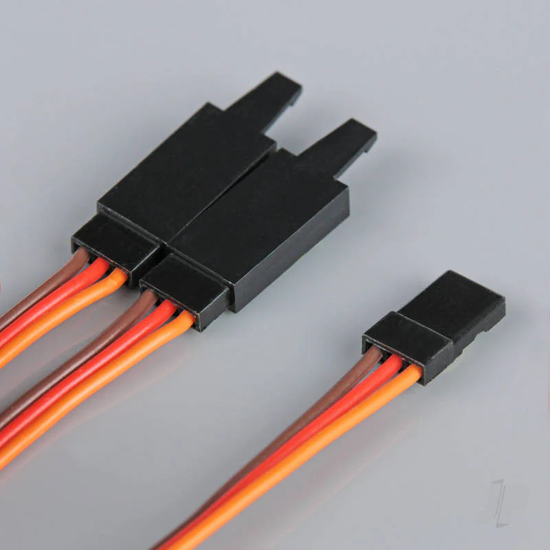 Radient JR HD Y Lead with Clip 300mm RDNAC010243