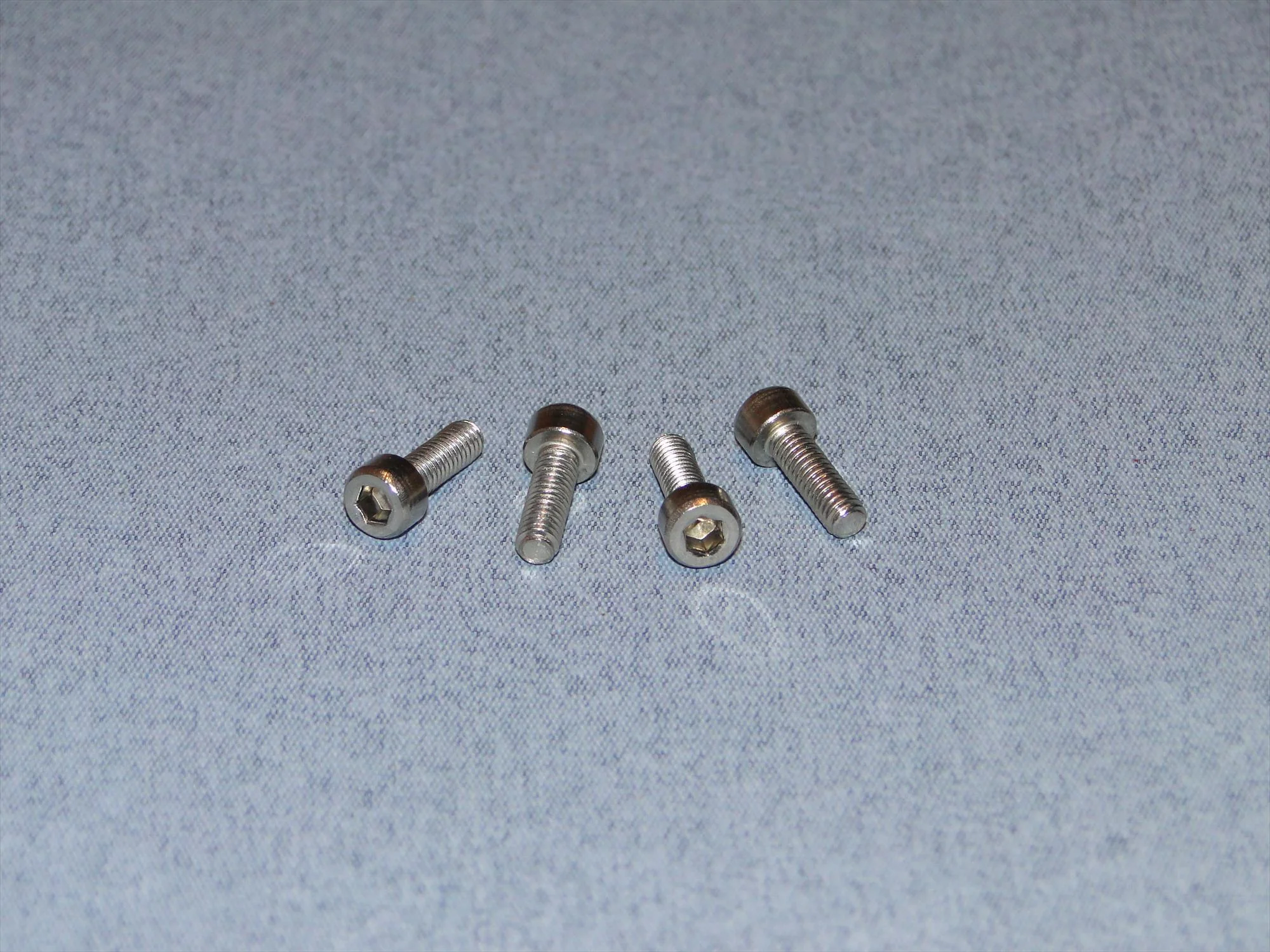 Radio Active Stainless Steel Socket Head Screw M4x12mm (Pk4) SCR01/12M4