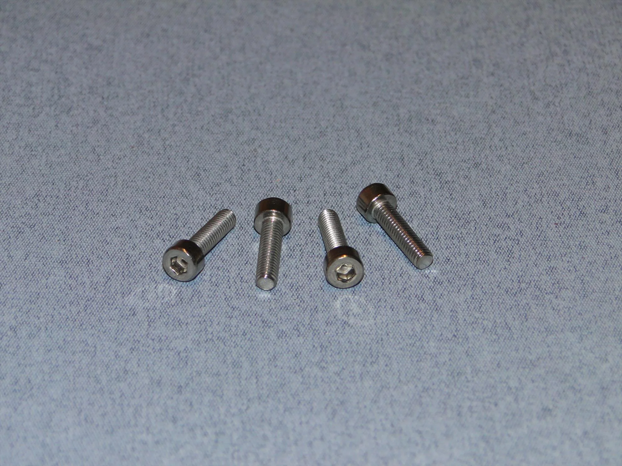 Radio Active Stainless Steel Socket Head Screw M4x16mm (Pk4) SCR01/16M4