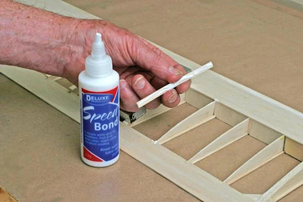 Speedbond PVA Glue 500g from Deluxe Materials AD11 - Image 2