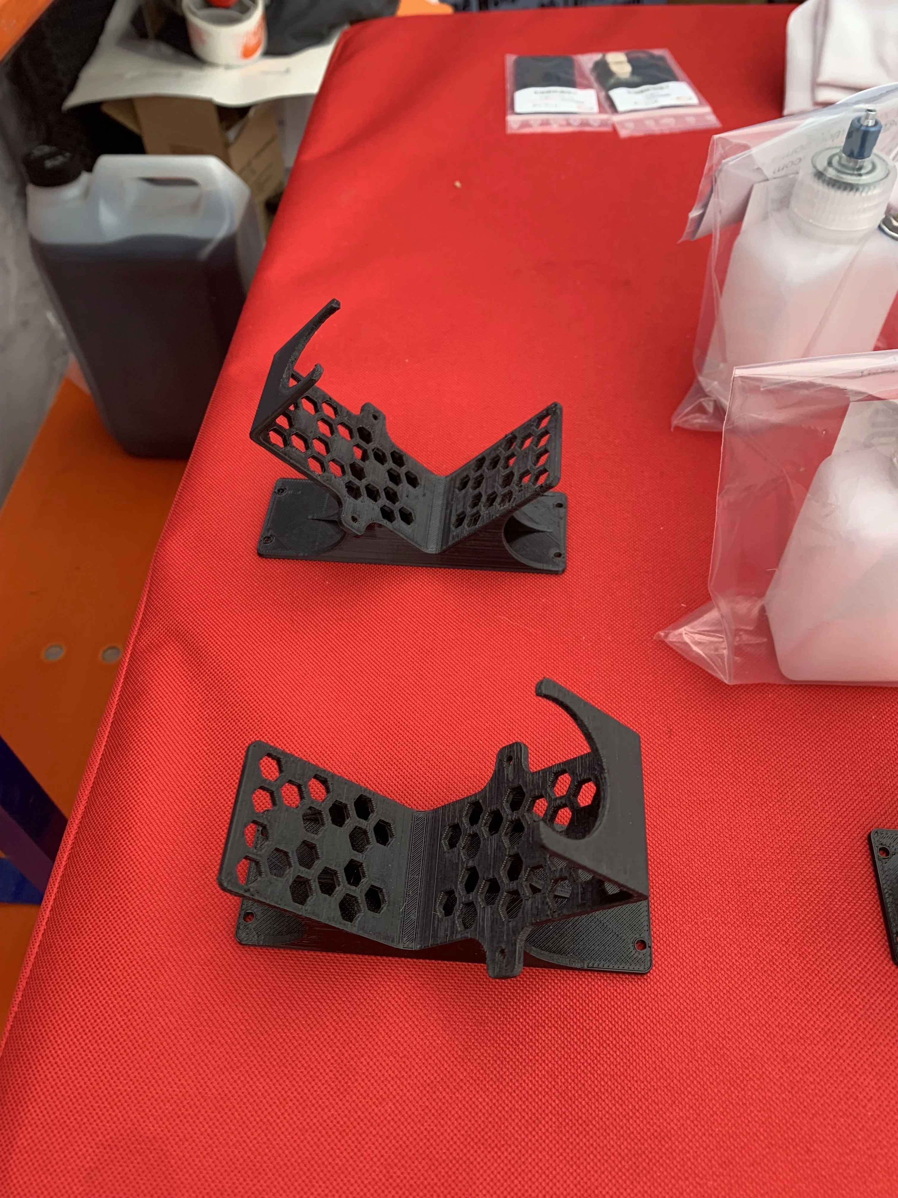 UAT 125ml Plastic Bottle Mount 3D Printed from XM Aviation in White - Image 3