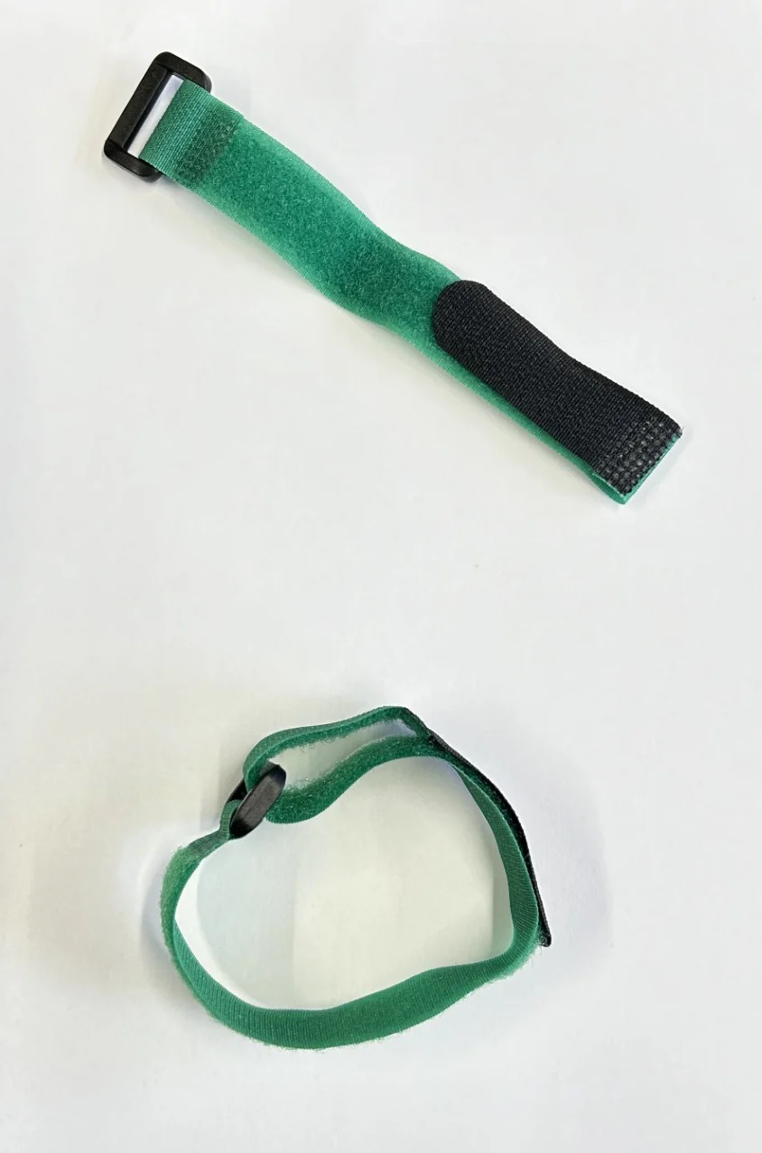 Velcro Battery Strap 300mm with Ring in Green
