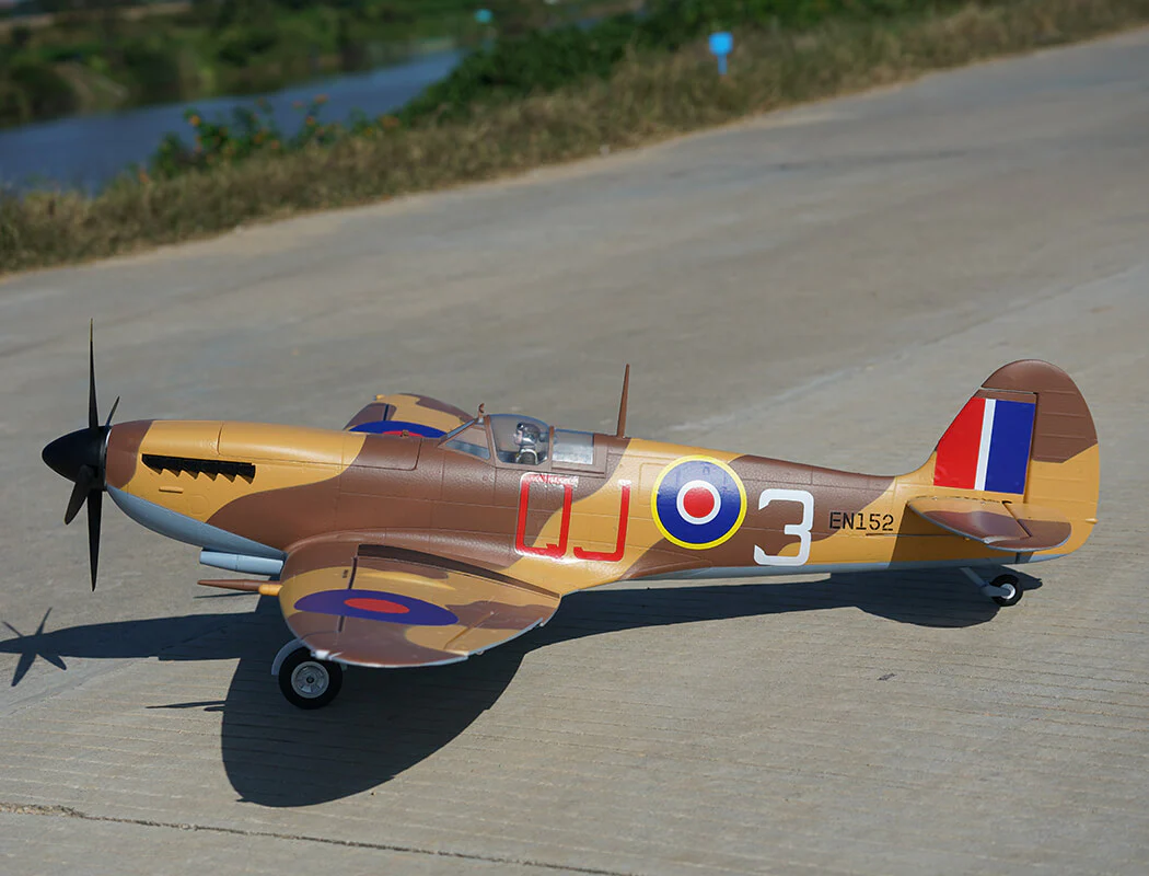 XFLY Supermarine Spitfire Mk.IX Brown 1200mm XF123P-B - Image 18