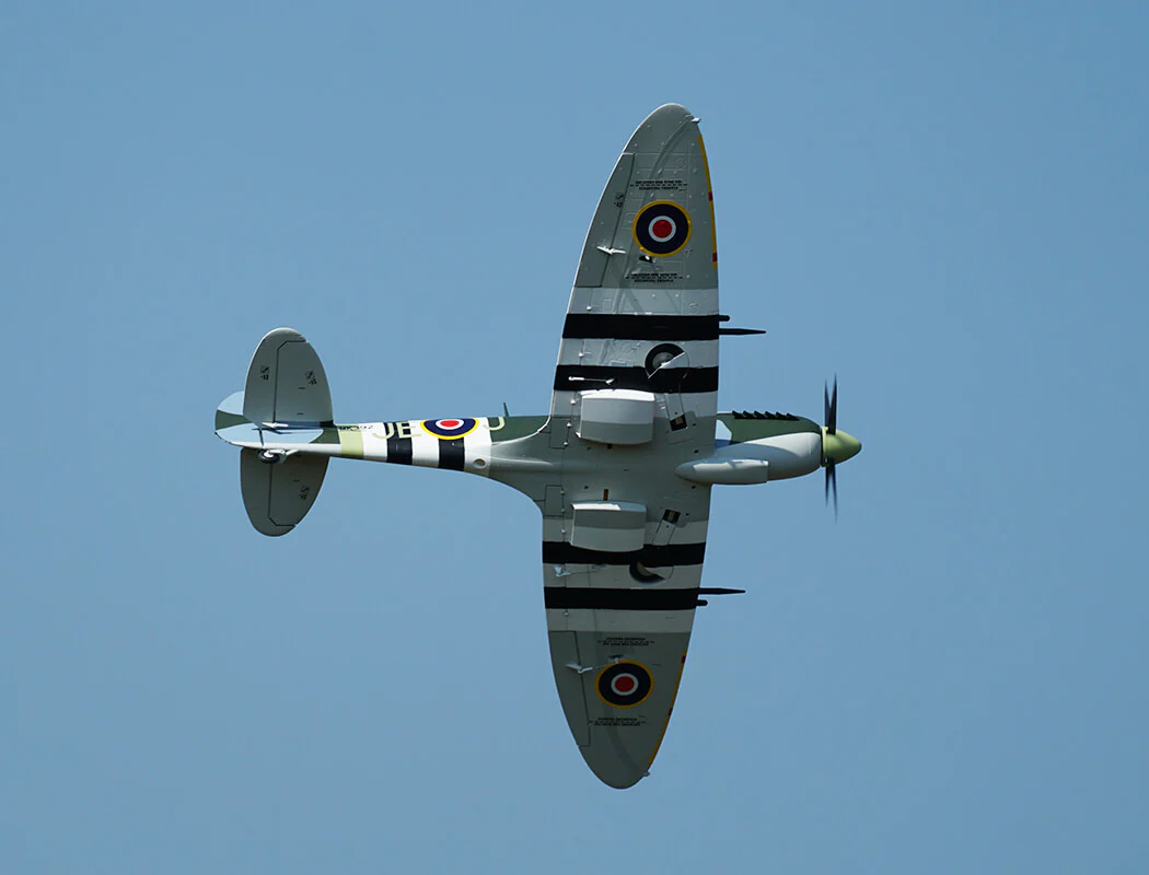 XFLY Supermarine Spitfire Mk.IX Green 1200mm - Image 15