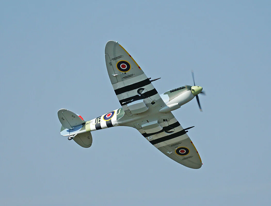 XFLY Supermarine Spitfire Mk.IX Green 1200mm - Image 16