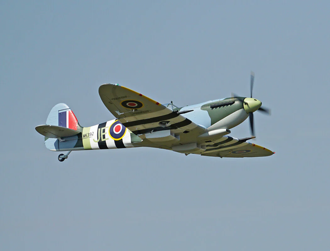 XFLY Supermarine Spitfire Mk.IX Green 1200mm - Image 4